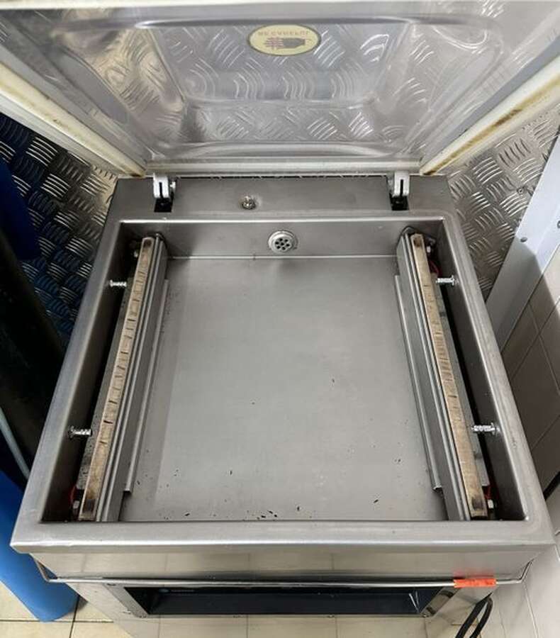 Вакуумный упаковщик Hurakan HKN-VAC400F2