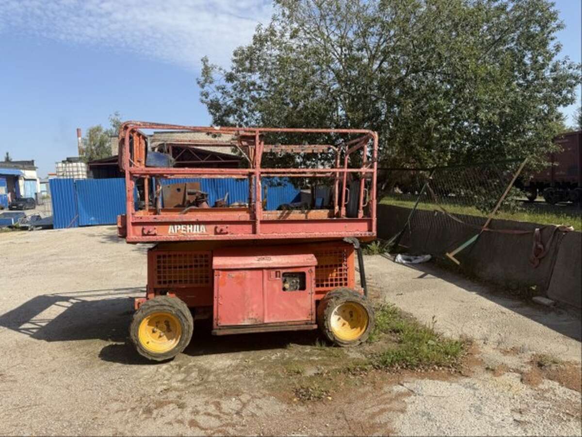 Подъемник ножничный JLG 260 mrt, 2001 г. г.в.