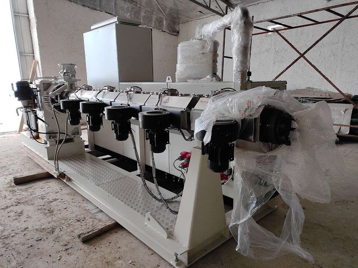 Линия полипропиленовых труб Kuatro Plast 90-37 D