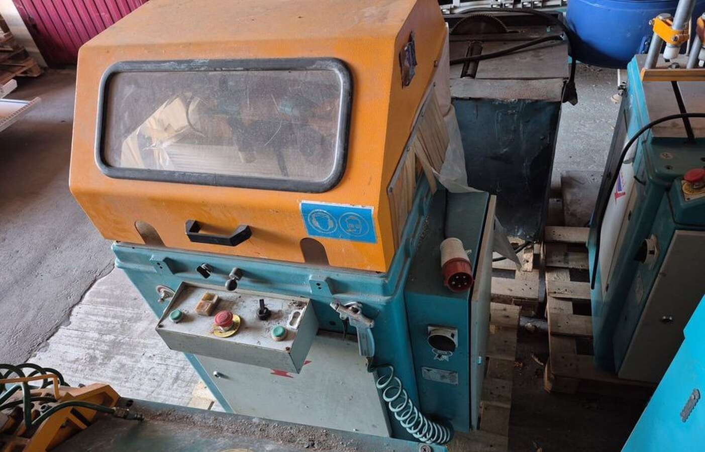 Пила с нижней подачей диска Yilmaz ACK 420 S