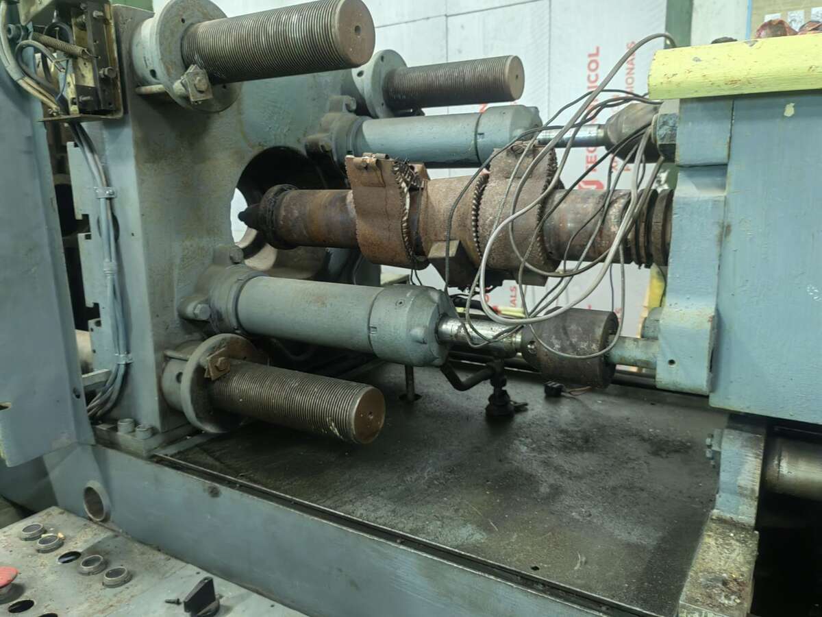 Термопластавтомат Kuasi 410/160