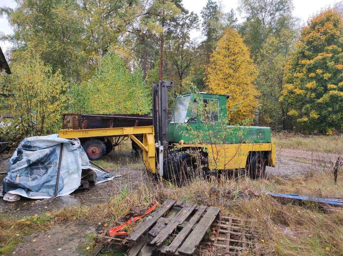 Вилочный погрузчик ЛЬВОВСКИЙ ПОГРУЗЧИК (ЛЕВ) 40810