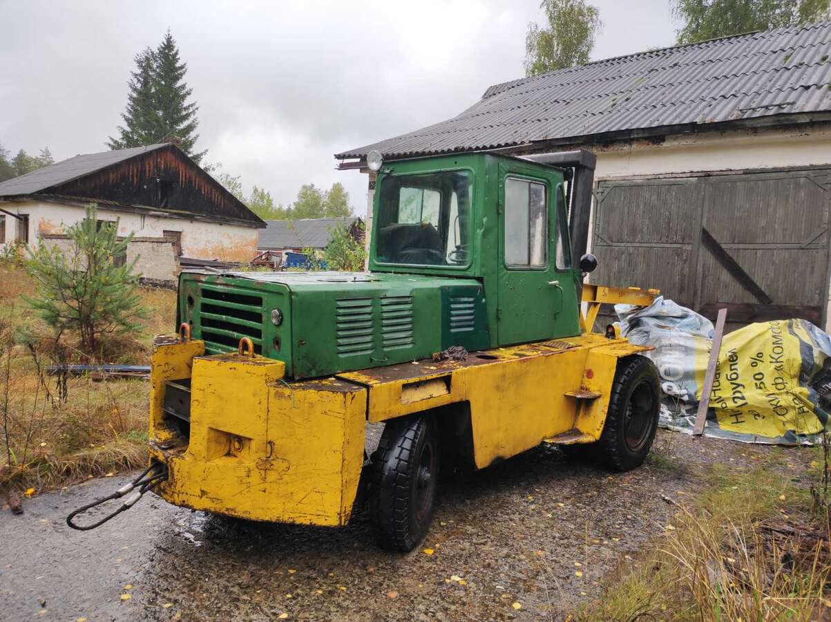 Вилочный погрузчик ЛЬВОВСКИЙ ПОГРУЗЧИК (ЛЕВ) 40810