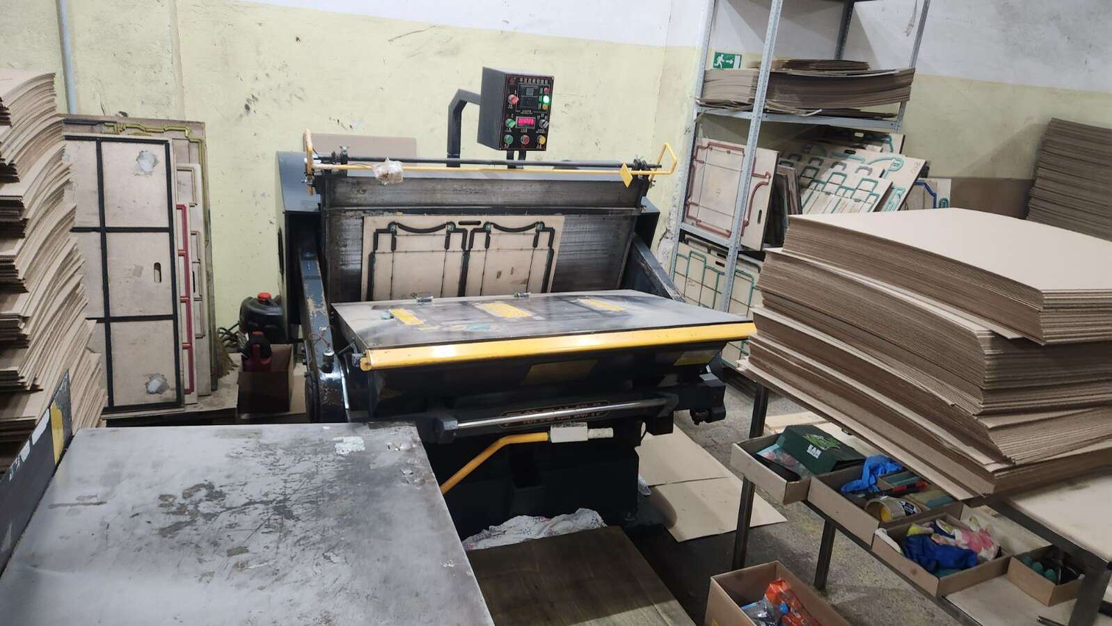 Тигельный пресс 1200х800 мм