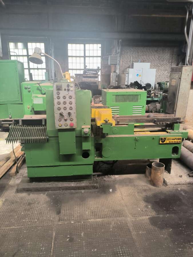 Автомат отрезной круглопильный 8Г663-100