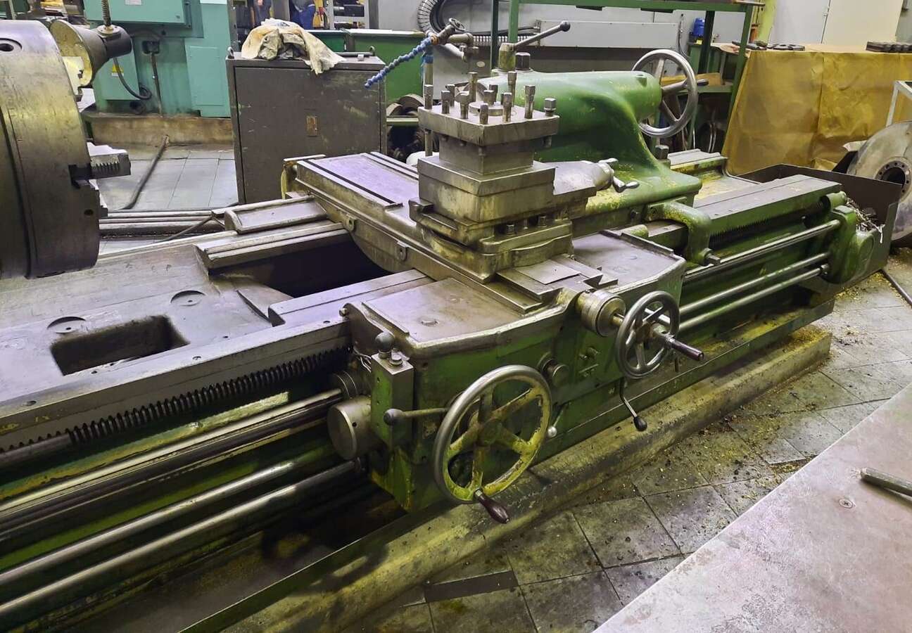 Токарно-винторезный станок WMW Heckert DLG 800/III