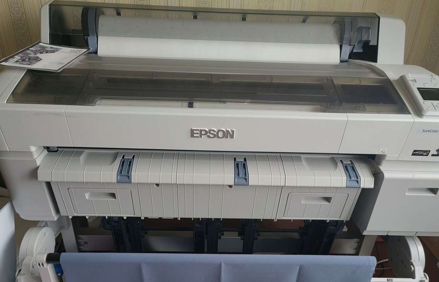 Струйный плоттер Epson SureColor SC-T5200