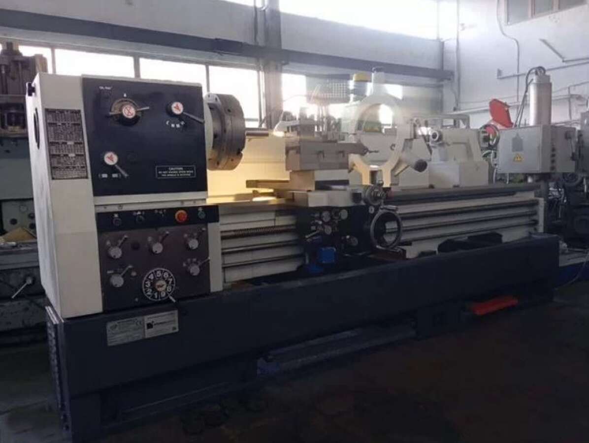 Станок токарно-винторезный ANNN YANG DY-760G с УЦИ
