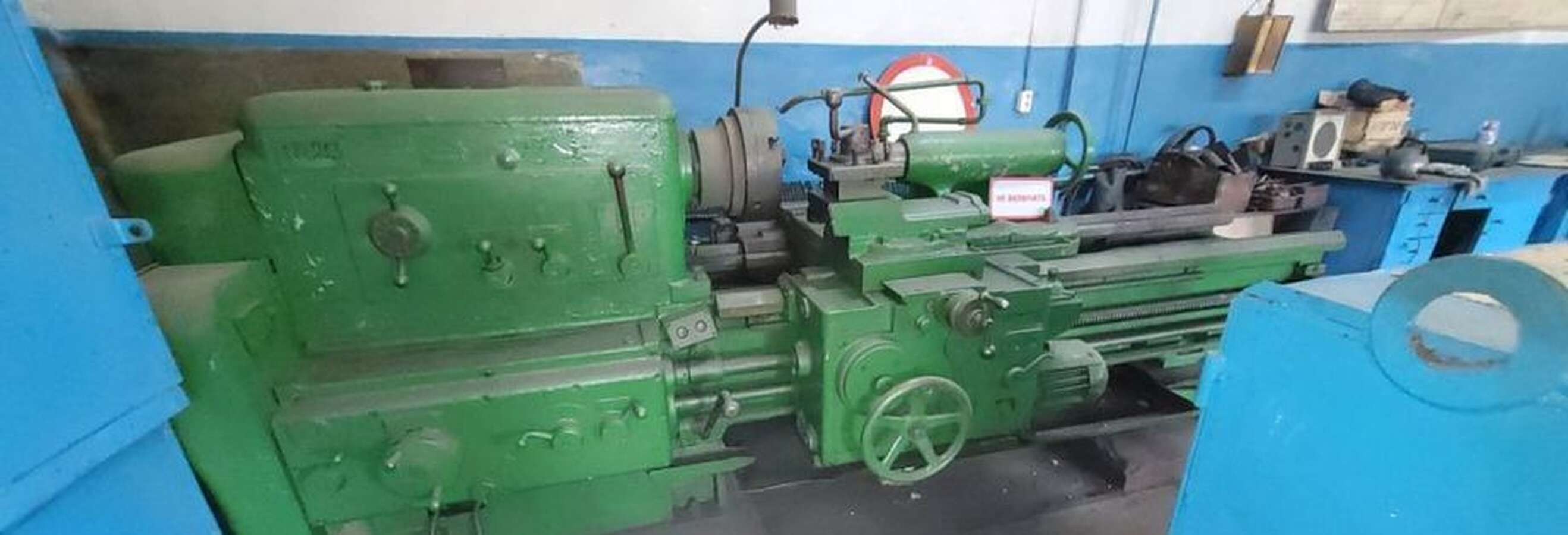 Станок токарно-винторезный универсальный 1М63