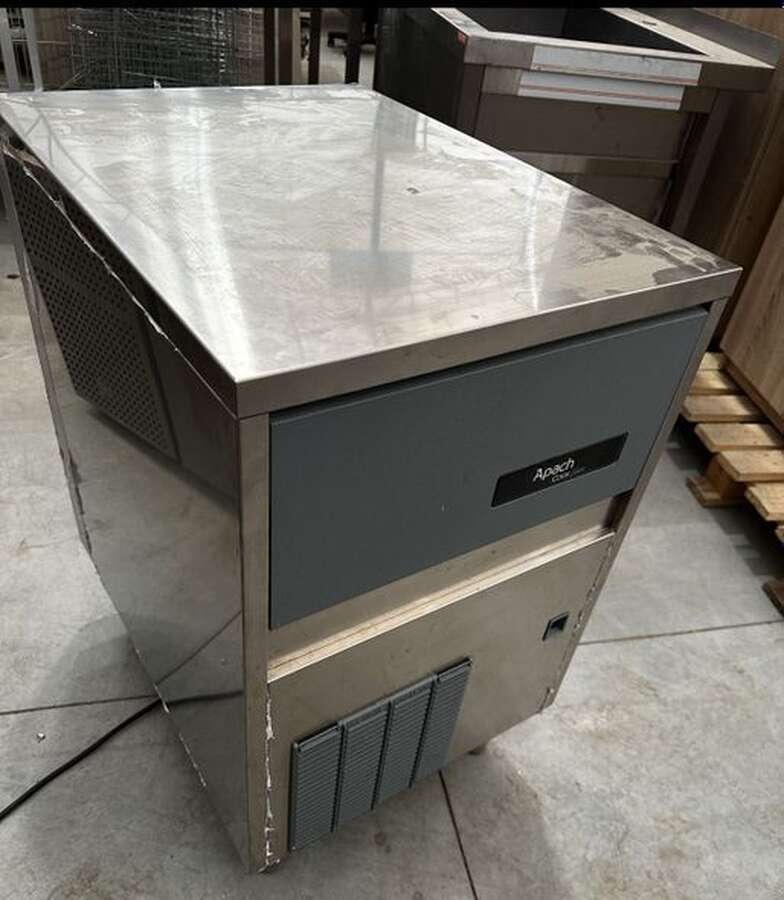 Льдогенератор Apach Agb9519B A гранулы
