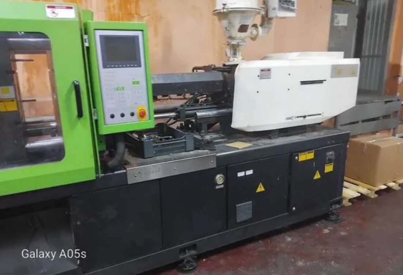Термопластавтоматы Titan и Plastic Machiner