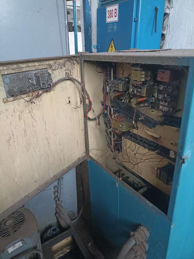 Плоскошлифовальный станок 3Е711В-1