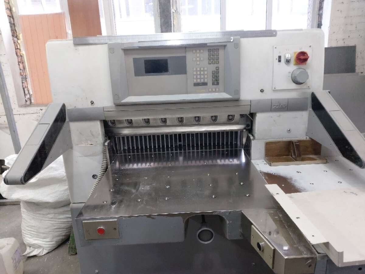 Бумагорезательная машина Polar-78 XS
