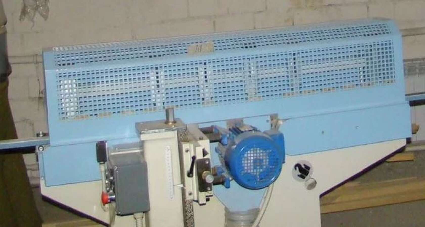 Станок спирaльныx кocичeк Renzo Borgonovo LCB 601