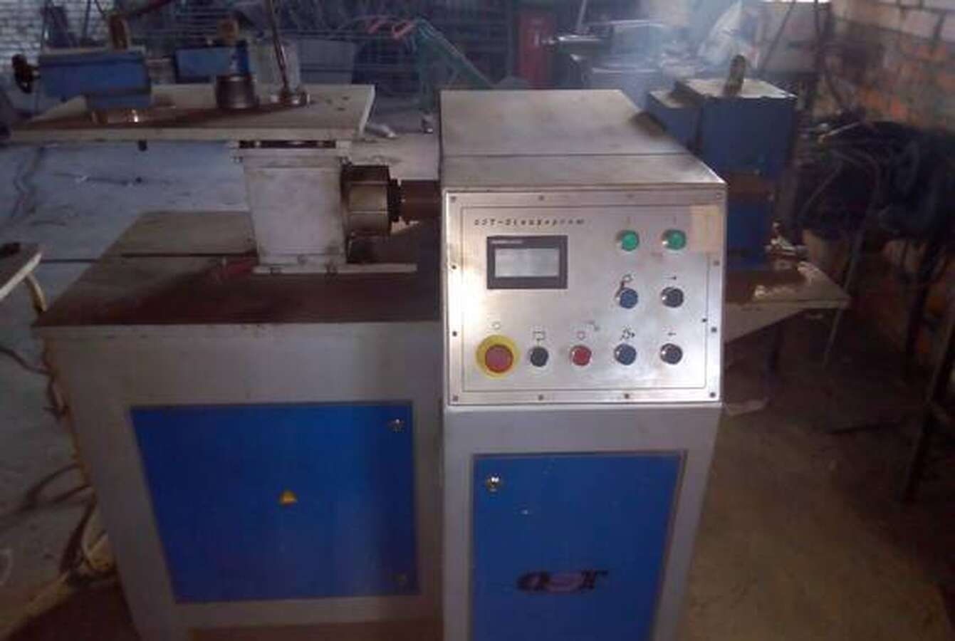 Кузнечный станок UMT-04K