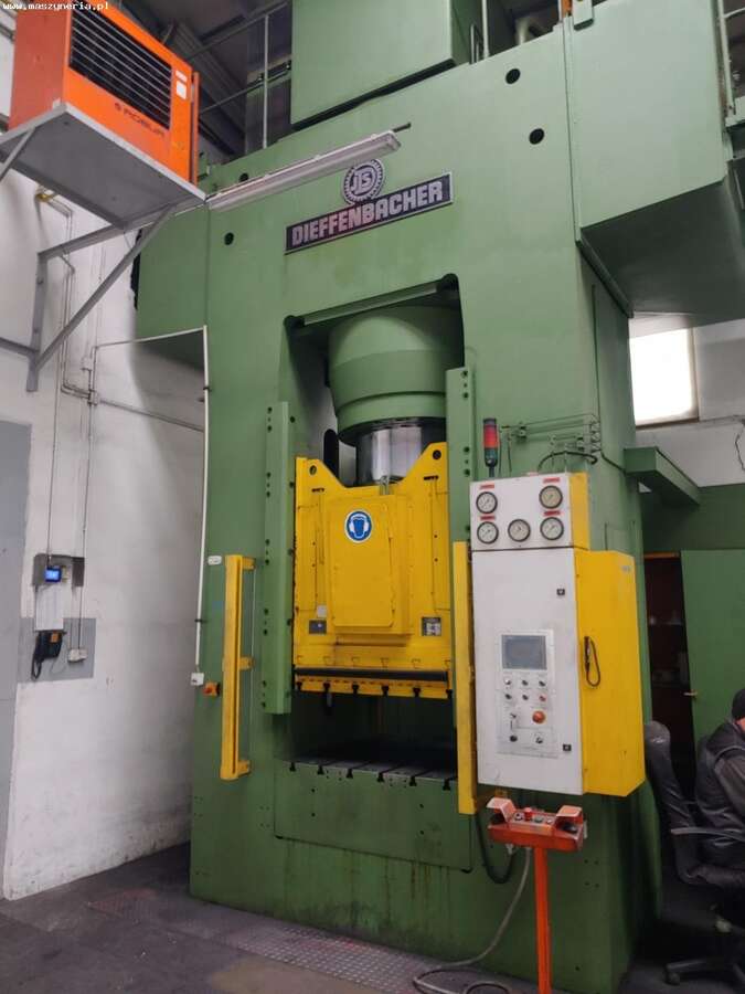 Гидравлический пресс DIEFFENBACHER PO-F 1250 A