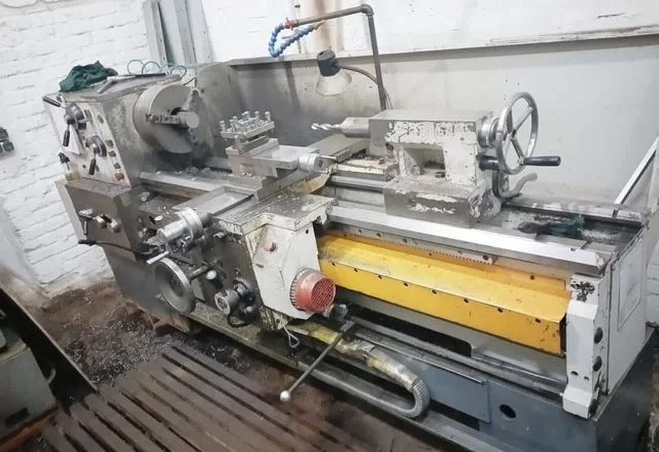 Токарно-винторезный станок ZMM Sliven CU500