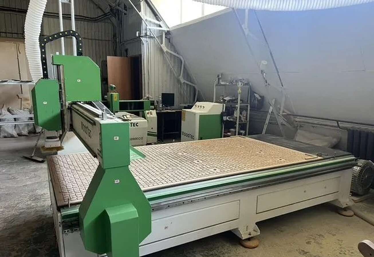 Фрезерный станок Woodtec CH-1325 с ЧПУ