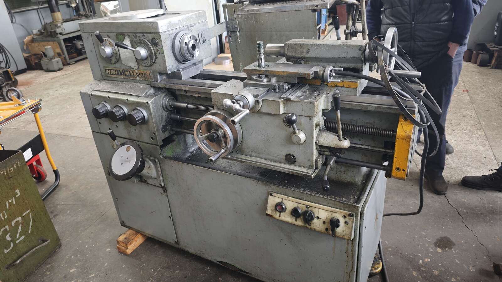 Станок токарно-винторезный 95ТС-1