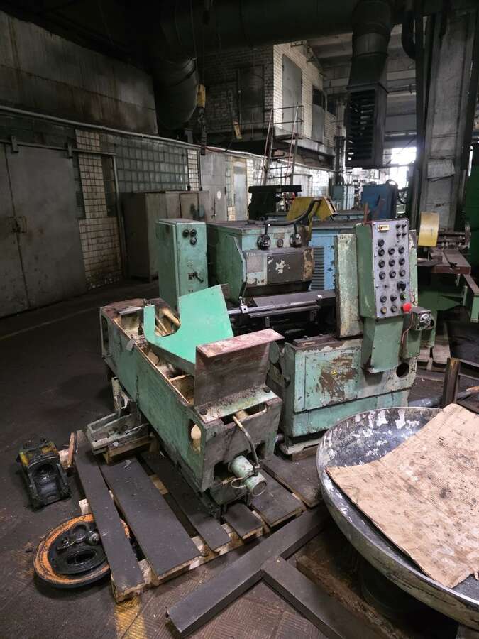 Станок автомат отрезной круглопильный 8Г663