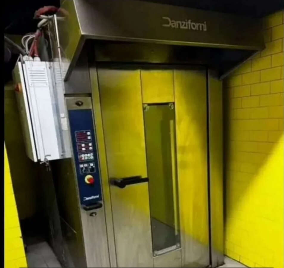 Печь хлебопекарная ротационная Danziforni