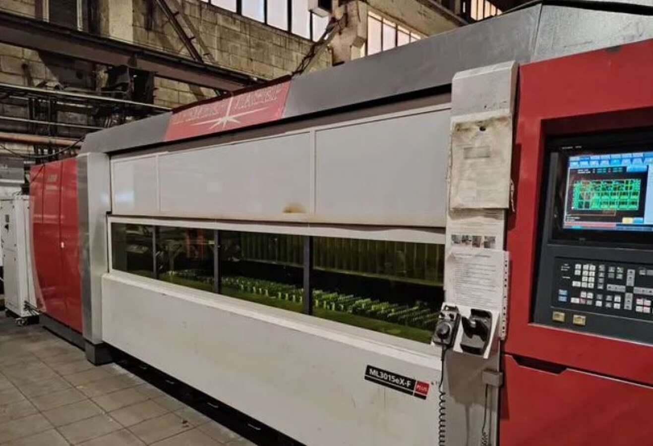 Установка лазерной резки Mitsubishi ML3015eX-F40