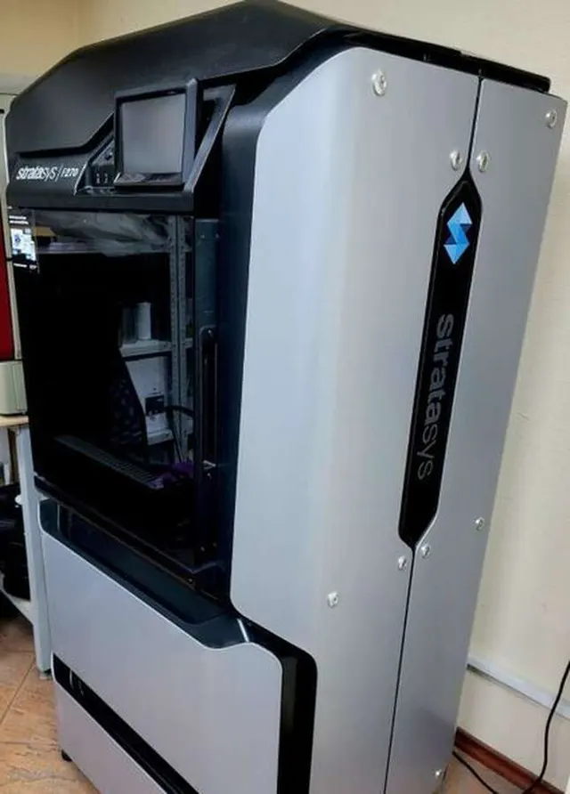 Промышленный 3D-принтер Stratasys F270