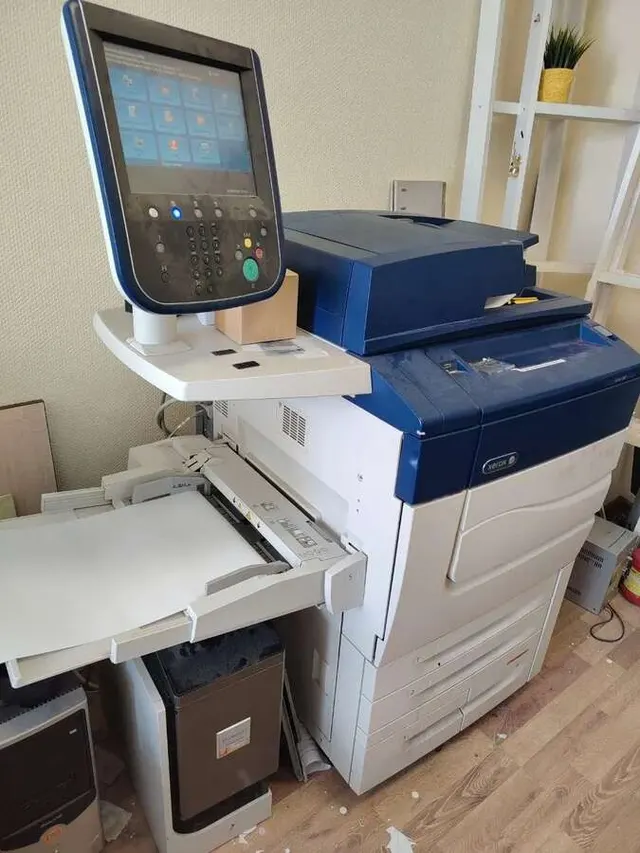 МФУ Xerox C60