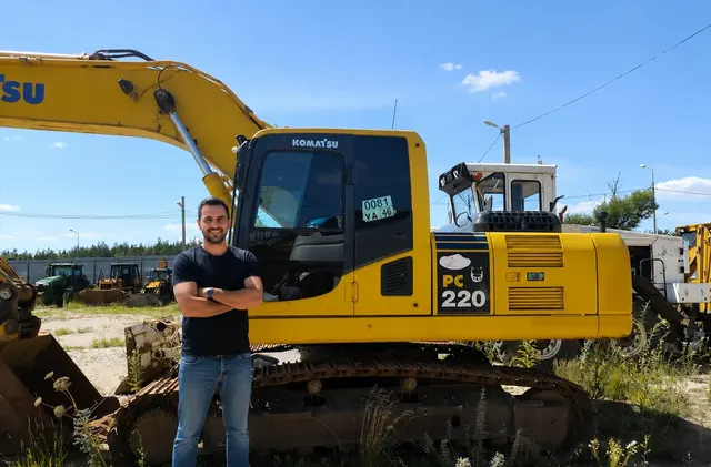 Экскаватор KOMATSU PC220-8MO