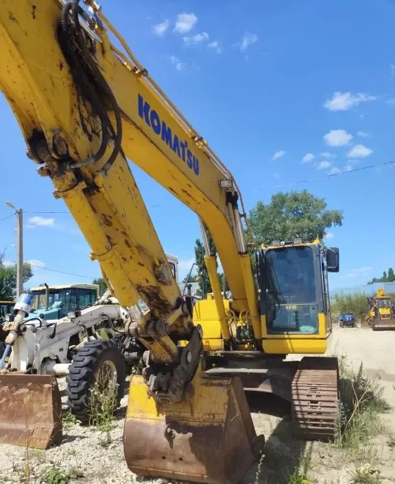 Экскаватор KOMATSU PC220-8MO