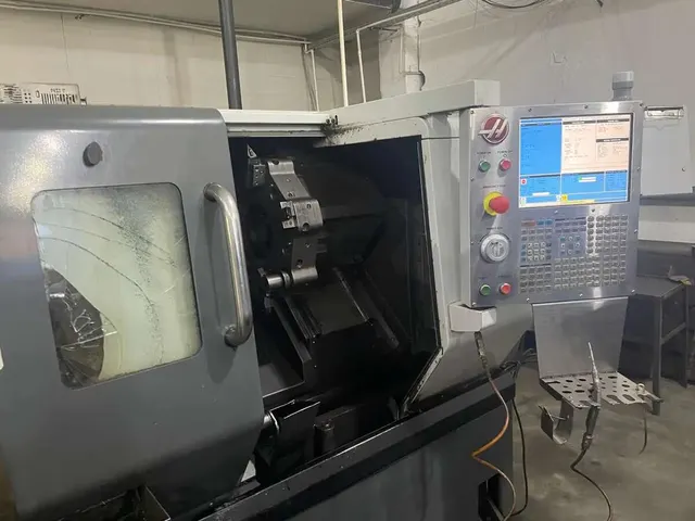 Токарно-револьверный обрабатывающий центр HAAS ST-10