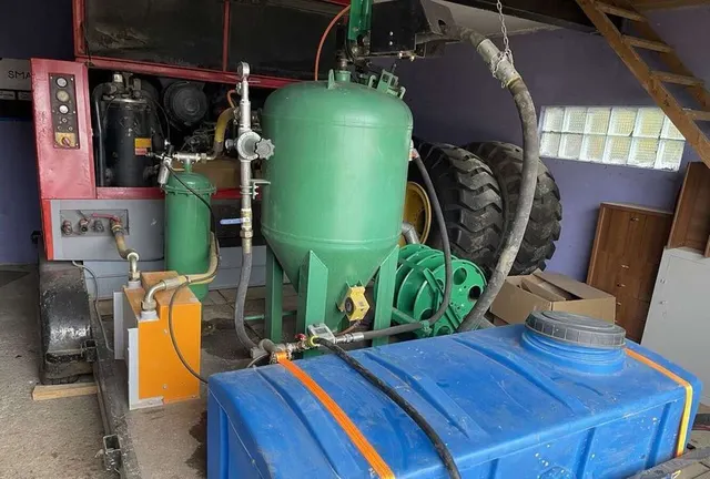 Пескоструйная установка Dustless Blasting DB800