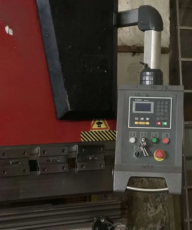 Листогибочный пресс Yangli WC67K-80/2500