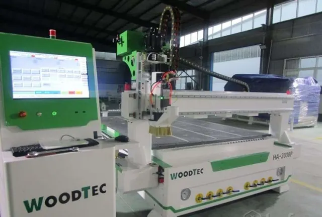 Фрезерно-гравировальный станок с ЧПУ WoodTec HA