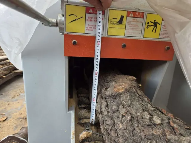 Брусовальный станок двухвальный EcoWood CBS-250