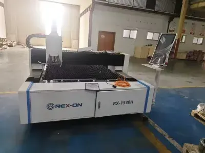 Оптоволоконный лазерный станок REX-ON RX-3015S компл.3