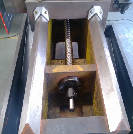 MetalTec CK 2320 токарный станок c ЧПУ с прямой станиной