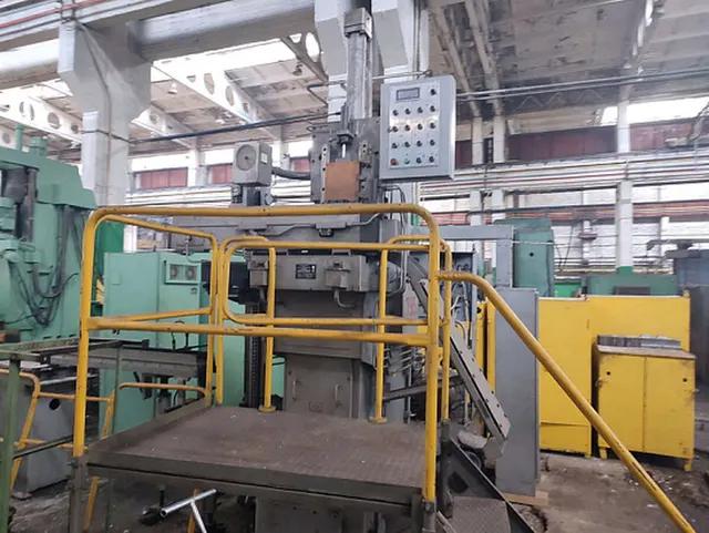 Станок вертикально-протяжной МП7А612-070