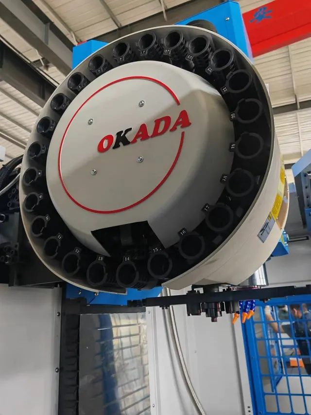 MetalTec TOPMILL 1360F (ремень) вертикальный обрабатывающий центр с ЧПУ