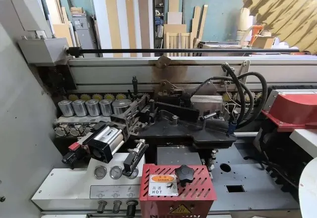 Кромкооблицовочный станок Nanxing NB7CJ