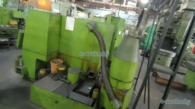 Станок резьбошлифовальный 5К822В
