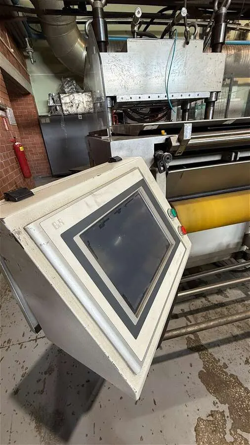 Термоформовочная машина TESPRO806