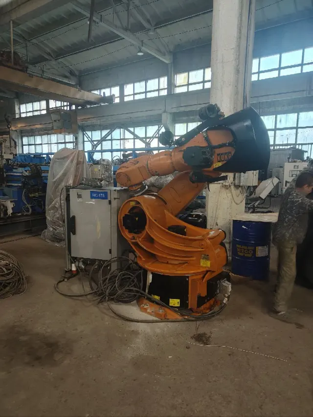 Робот-рука манипулятор многофункциональный KUKA KR350L280/2 (b06)