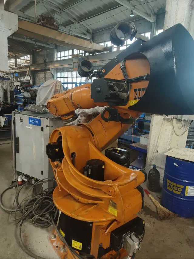 Робот-рука манипулятор многофункциональный KUKA KR350L280/2 (b06)