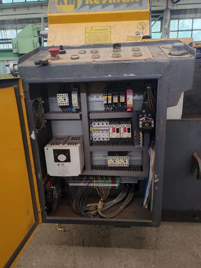 Полуавтоматический ленточнопильный станок по металлу KESMAK KMY DG 400