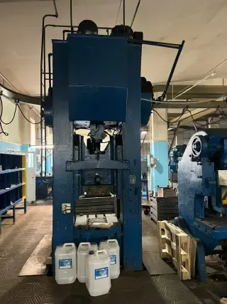 Пресс механический LU-160