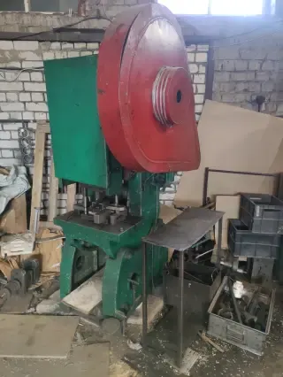 Пресс механический LU-160