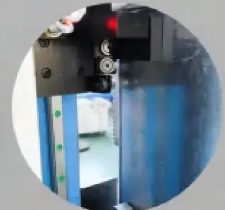 HYDRAULIC LOCK SEAM MACHINE (Гидравлическая машина для замкового соединения воздуховодов) модели HFL-12 и HFL-15