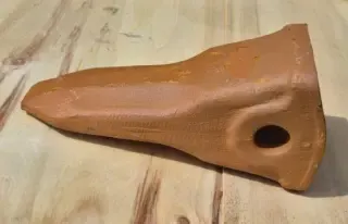 Адаптеры и коронки ковшей экскаваторов SANY