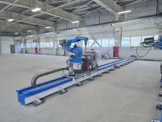 Робототехнический комплекс сварки на базе робота CRP RH20-06W